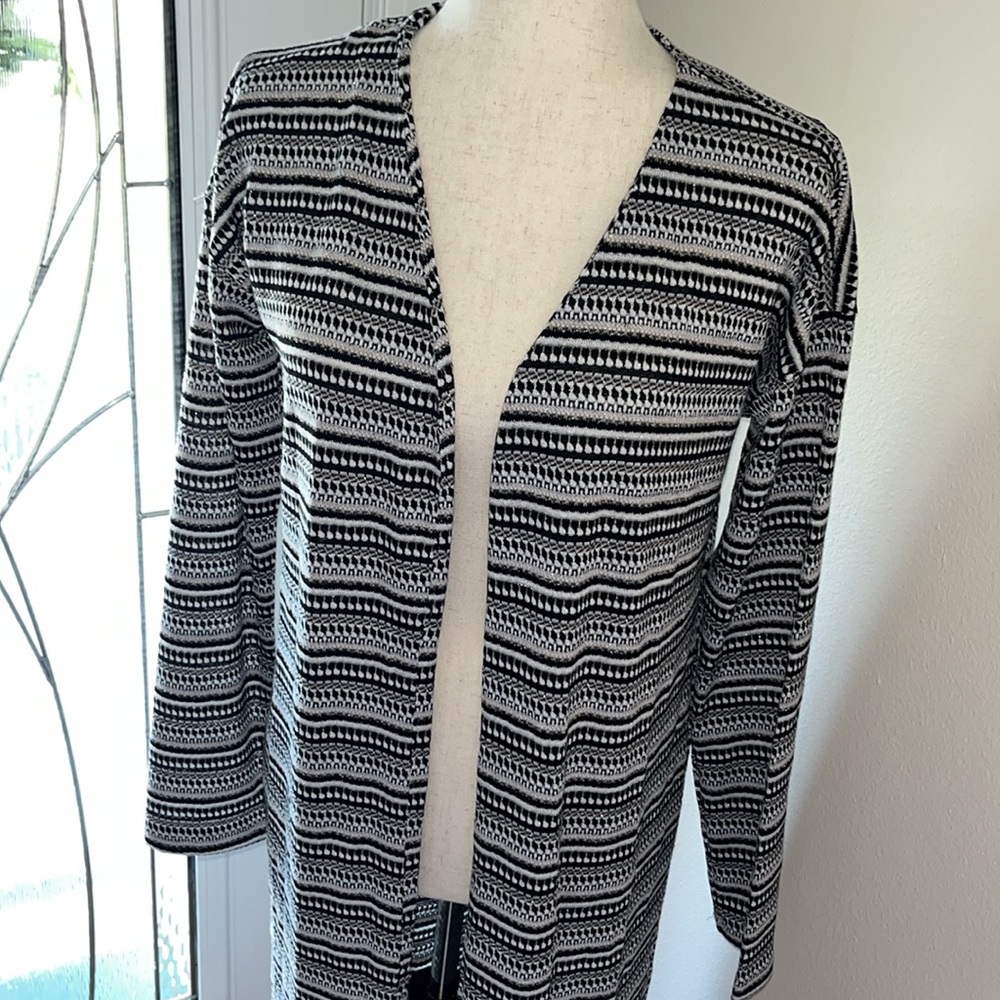 Bobeau Jacquard Stripe Knit Cardigan - Picture 6 of 9